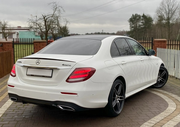 Mercedes-Benz Klasa E cena 169900 przebieg: 106000, rok produkcji 2018 z Żuromin małe 352